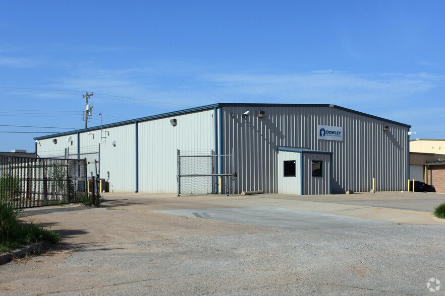 Primary Photo Of 40 NE 46th St, Oklahoma City Manufacturing For Lease