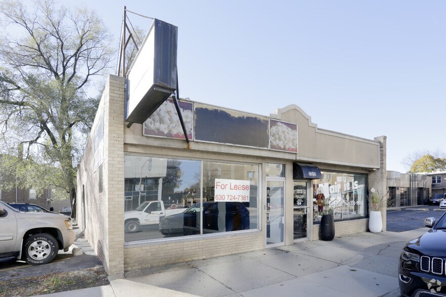 More Photos Of 7311-7313 North Ave, River Forest Storefront Retail Office For Sale