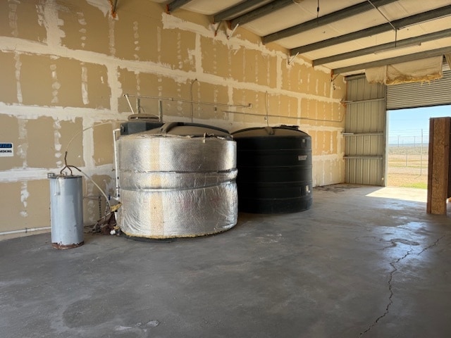 More Photos Of 19331-19441 Neuralia Rd, California City Warehouse For Sale