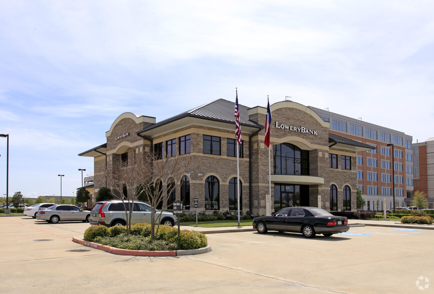 Primary Photo Of 16555 Southwest Fwy, Sugar Land Bank For Lease