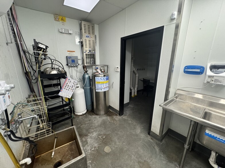 More Photos Of 4440 Highway 121, Lewisville Apartments For Lease