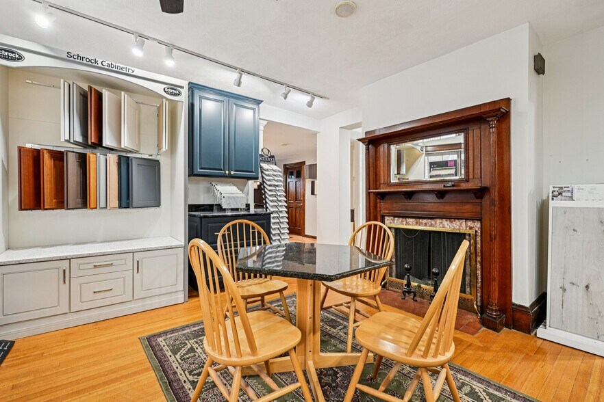 More Photos Of 327 Central St, Saugus Office For Sale