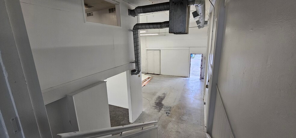 More Photos Of 2516 Wilshire Blvd, Santa Monica Freestanding For Lease