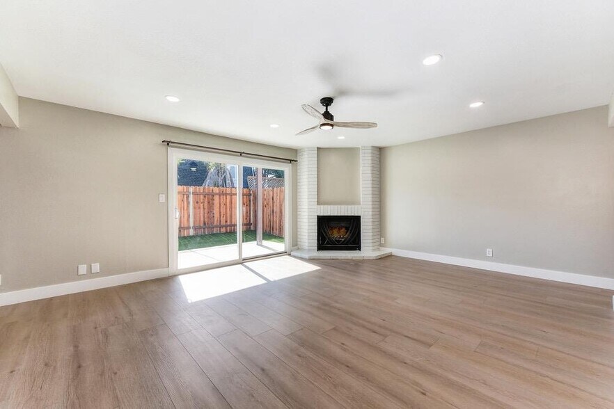 More Photos Of 5364 Garfield Ave, Sacramento Apartments For Sale