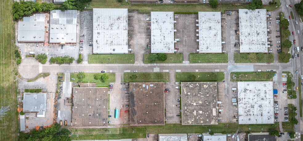 More Photos Of 5700-5710 Savoy Ln, Houston Warehouse For Lease