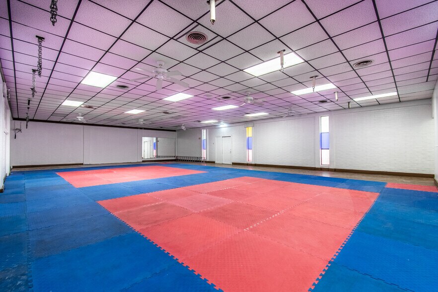 More Photos Of 4929 Everhart Rd, Corpus Christi Freestanding For Sale