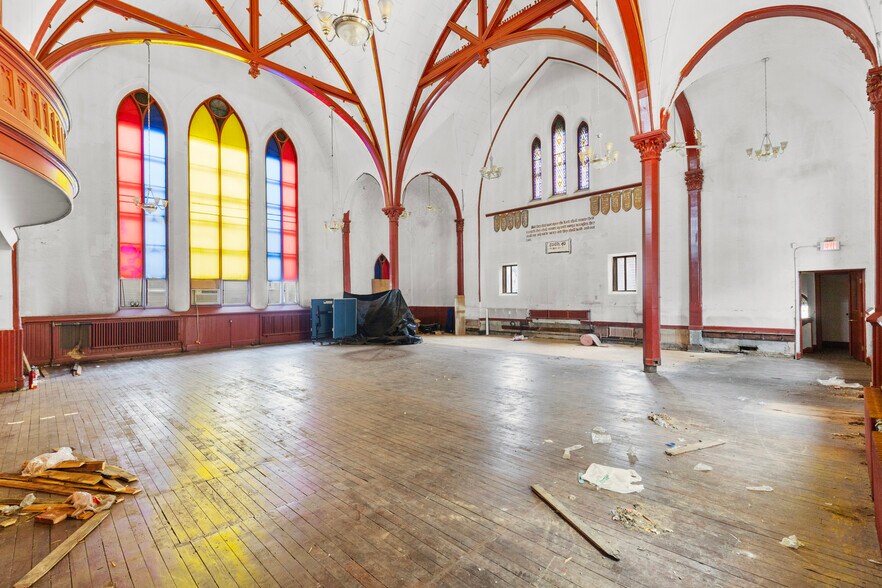 More Photos Of 124-140 W Garfield Ave, Milwaukee Religious Facility For Sale