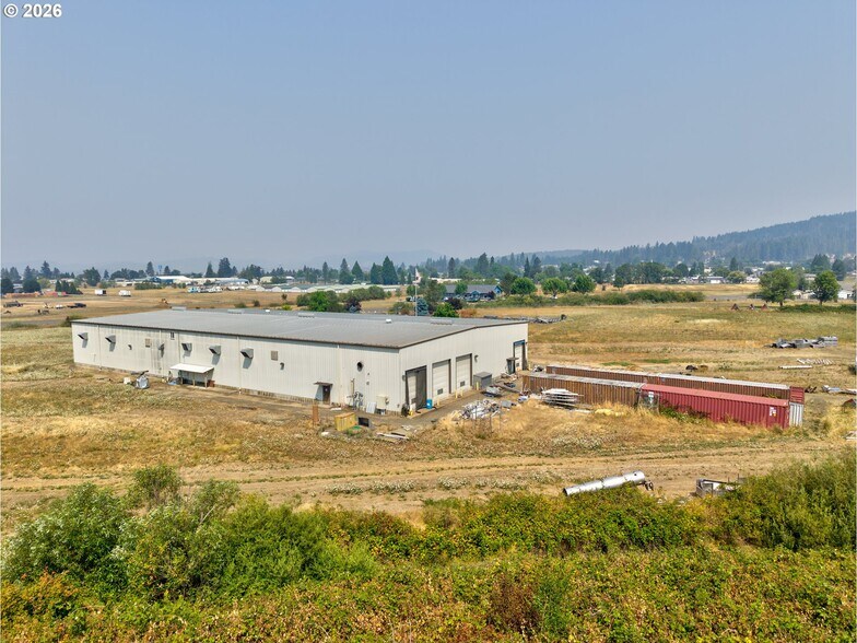 More Photos Of 850 Garden Valley Cir, Sutherlin Industrial For Sale
