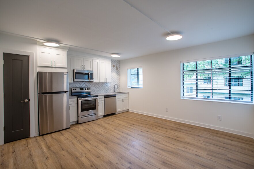 More Photos Of 41-43 NW 25th St, Atlanta Apartments For Sale