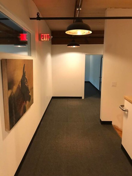 More Photos Of 2330 NW 31st Ave, Portland Flex For Sale