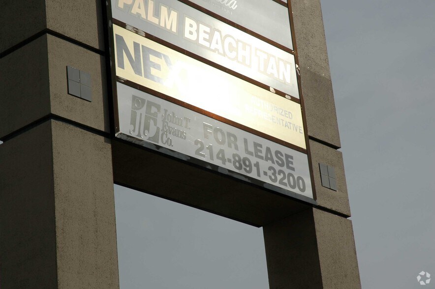 More Photos Of 1664 S University Dr, Fort Worth General Retail For Lease