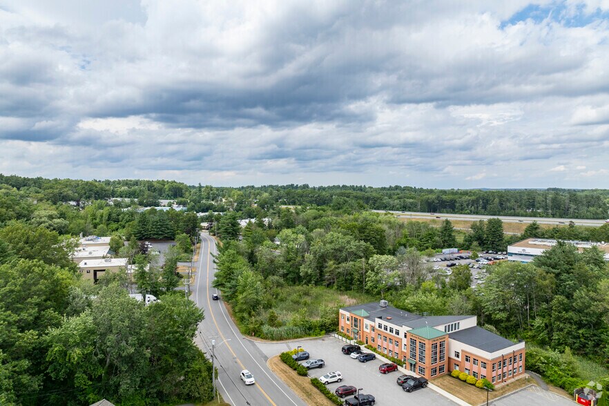 More Photos Of 2 Manor Pky, Salem Office For Lease