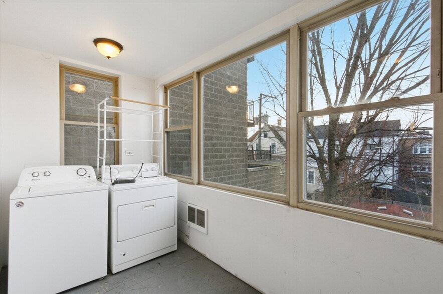More Photos Of 4140 N Western Ave, Chicago Multifamily For Sale