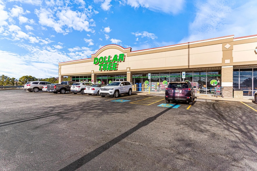More Photos Of 630 Lillington Hwy, Spring Lake General Retail For Lease