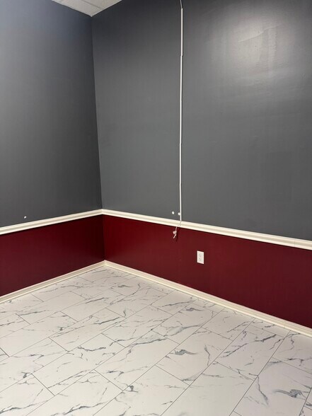 More Photos Of 5109 US Highway 674, Wimauma General Retail For Lease