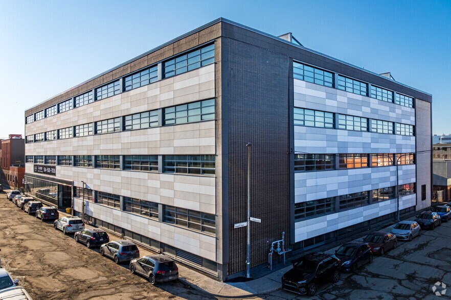 More Photos Of 6750 Av de l'Esplanade, Montréal Loft Creative Space For Lease