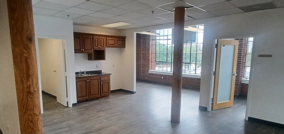 More Photos Of 236 Forsyth St SW, Atlanta Loft Creative Space For Lease