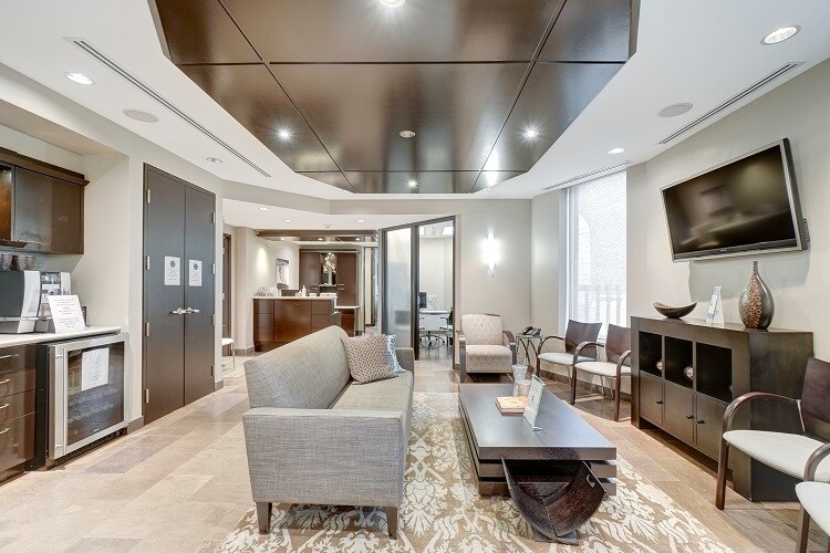 More Photos Of 236 Avenue Rd, Toronto Medical For Lease