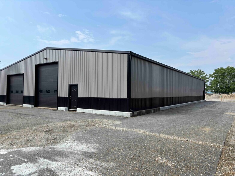 Primary Photo Of 150 Williams St, Elkton Light Distribution For Lease