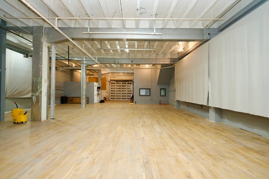 More Photos Of 19 Heron St, San Francisco Warehouse For Lease