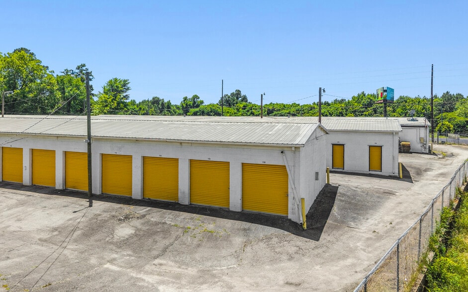 Primary Photo Of 5410 Hawkinsville Rd, Macon-Bibb Self Storage For Sale