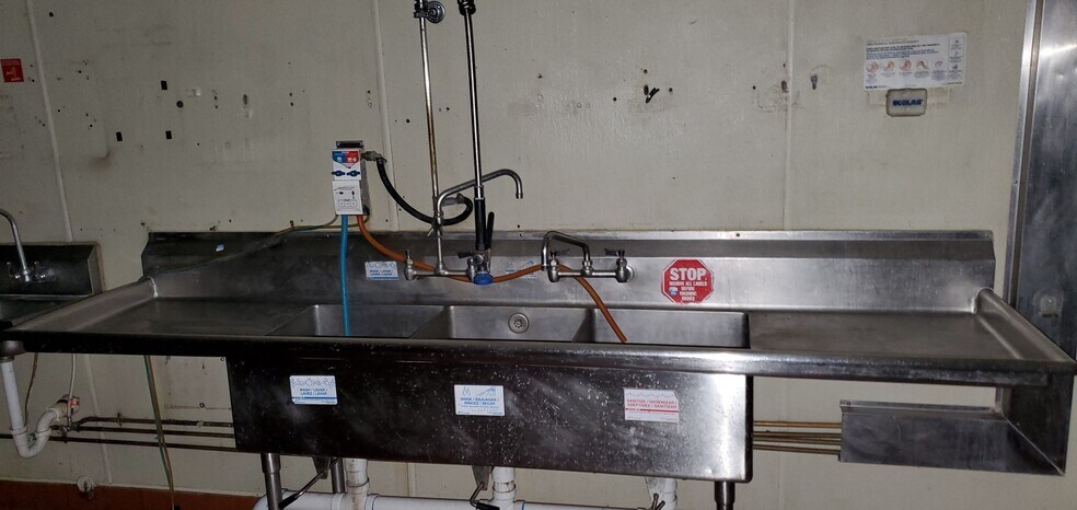 More Photos Of 92 16th St, Wheatland Freestanding For Sale