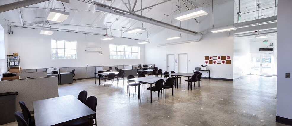 More Photos Of 5801 W Dickens Ave, Chicago Food Processing For Lease