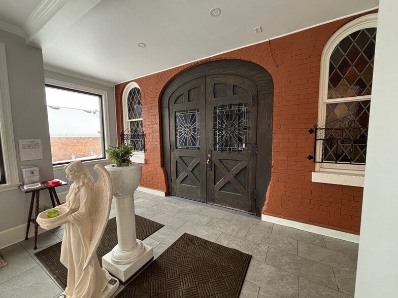 More Photos Of 760 Ellicott St, Buffalo Religious Facility For Sale