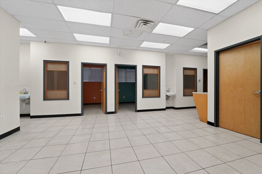 More Photos Of 3608 Milford Mill Rd, Windsor Mill Bank For Lease