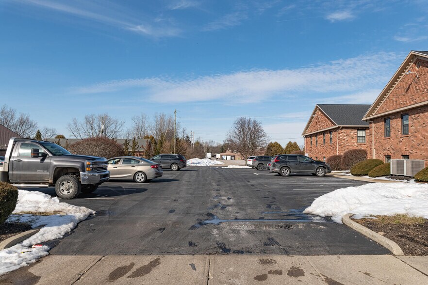 More Photos Of 1130 Vester Ave, Springfield Medical For Lease