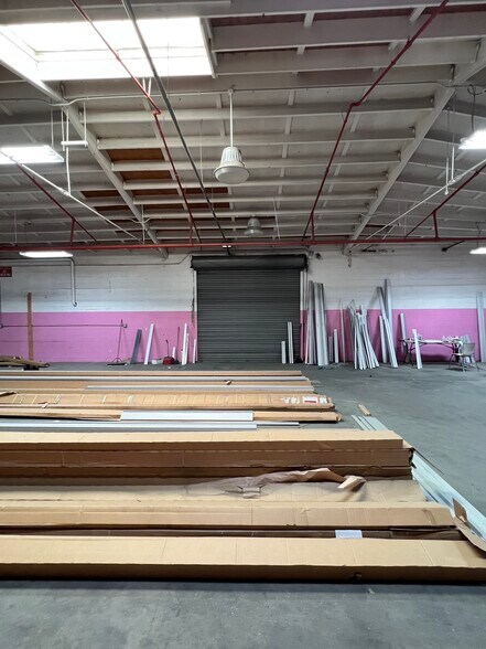 More Photos Of 560 W 182nd St, Gardena Manufacturing For Lease