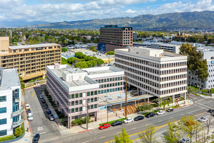 More Photos Of 2727 W Alameda Ave, Burbank Medical For Lease
