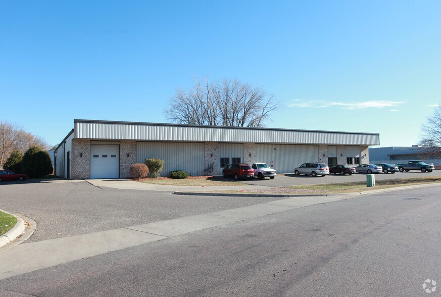 More Photos Of 9355 Holly St NW, Coon Rapids Warehouse For Lease