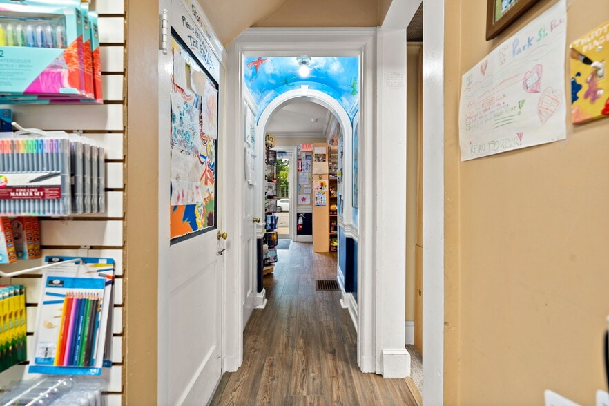 More Photos Of 504 Main St, Medfield Office For Sale