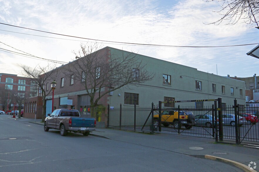 More Photos Of 543-549 Herald St, Victoria Storefront Retail Office For Lease