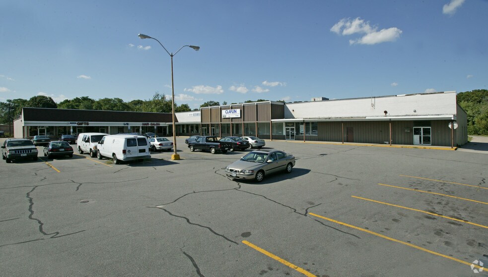 More Photos Of 1050-1070 Willett Ave, East Providence Unknown For Lease