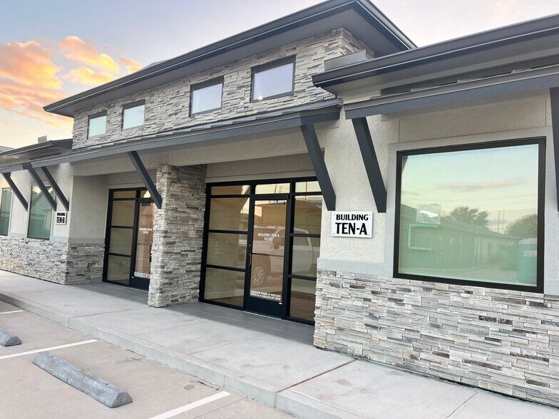 More Photos Of 16702 House Hahl Rd, Cypress Medical For Lease