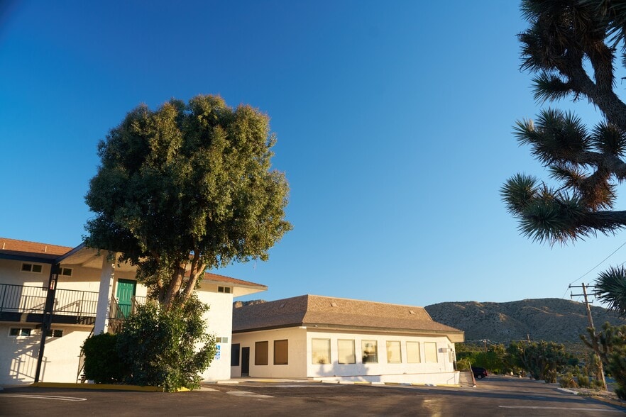 More Photos Of 54850 29 Palms Hwy, Yucca Valley Hotel For Sale