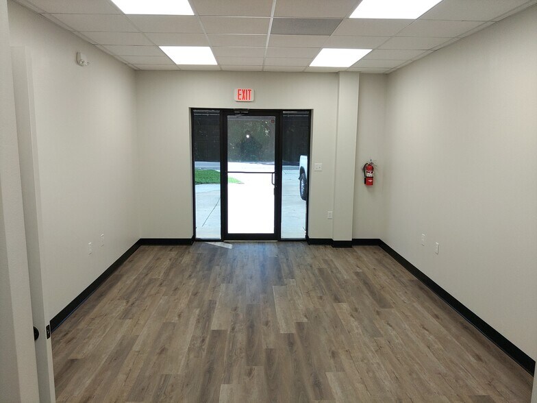 More Photos Of 5870 Old Pascagoula Rd, Theodore Warehouse For Lease