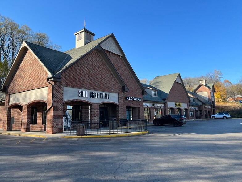 More Photos Of 2728-2744 Hillside Dr, Delafield General Retail For Sale