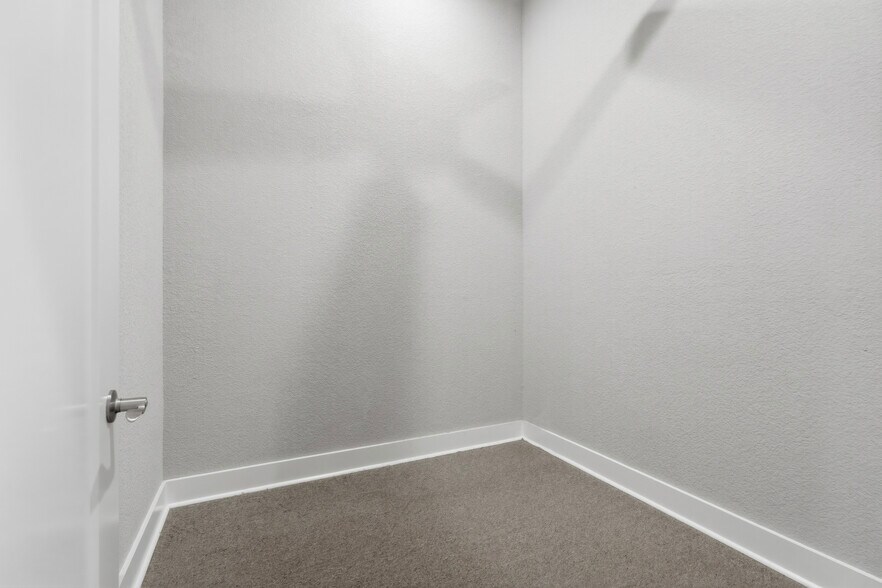 More Photos Of 5899 Preston Rd, Frisco Office For Sale