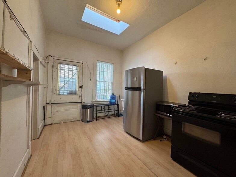 More Photos Of 518 Main St, Walsenburg Storefront Retail Residential For Sale