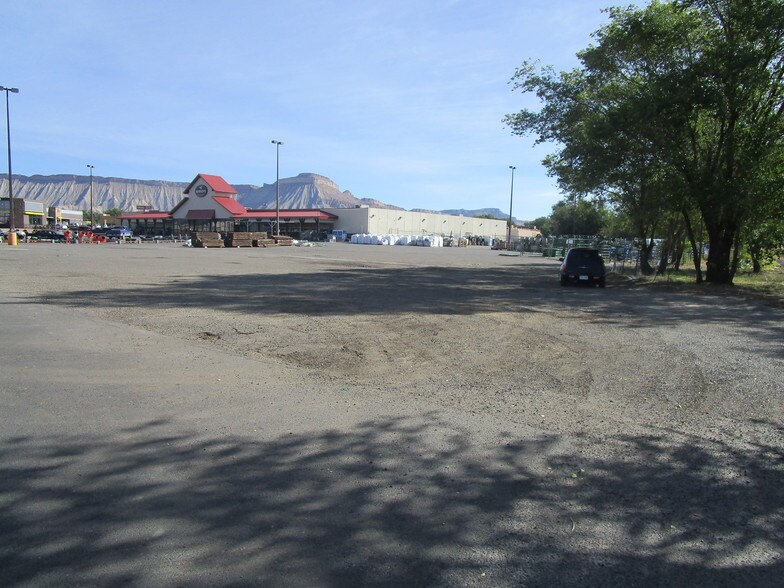 More Photos Of 3209 I-70 Business Loop, Clifton Land For Sale