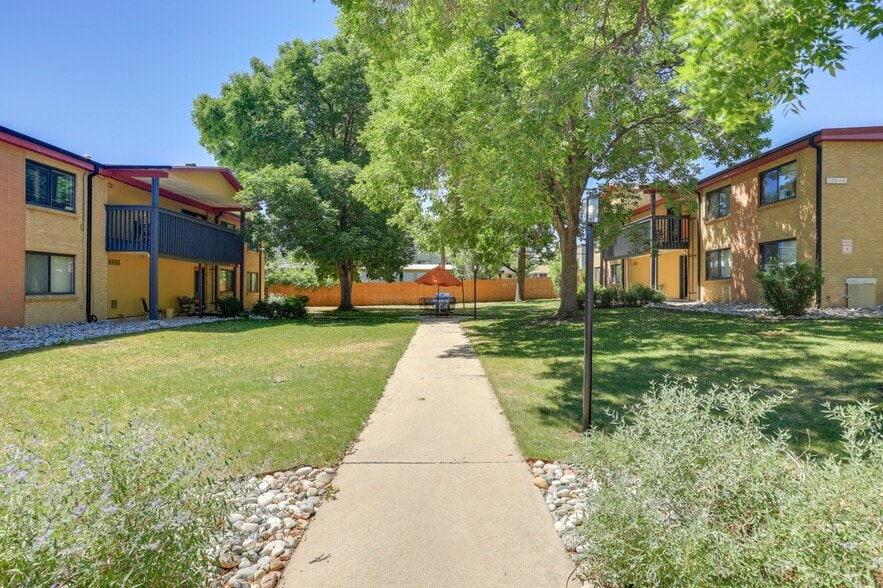 More Photos Of 10610 W 7th Pl, Lakewood Multifamily For Sale