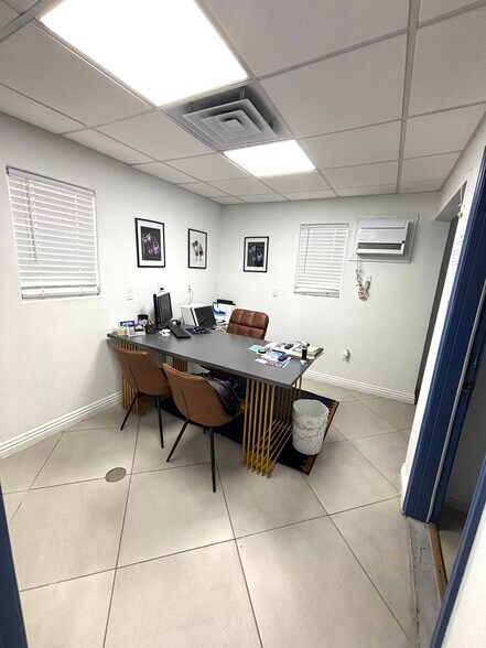 More Photos Of 1212 S Maryland Pky, Las Vegas Medical For Sale