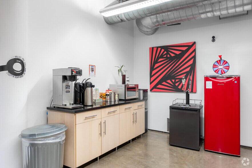 More Photos Of 500 W Overland Ave, El Paso Coworking Space