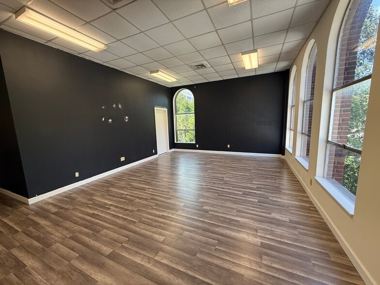 More Photos Of 66 Broad St, Stamford Office For Lease