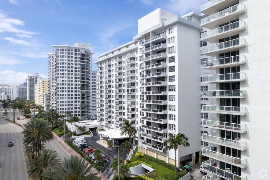 More Photos Of 5700 Collins Ave, Miami Beach Apartments For Sale