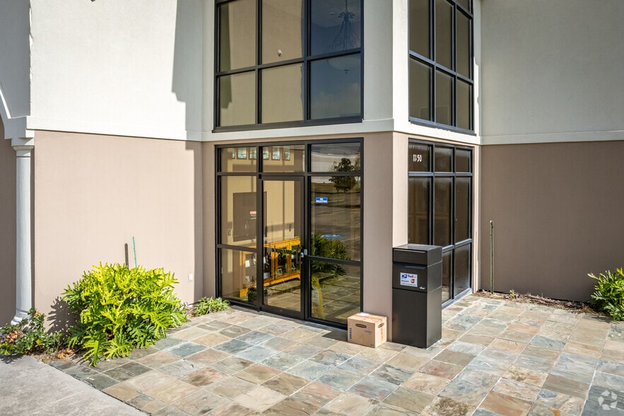 More Photos Of 11150 Cash Rd, Stafford Office For Lease