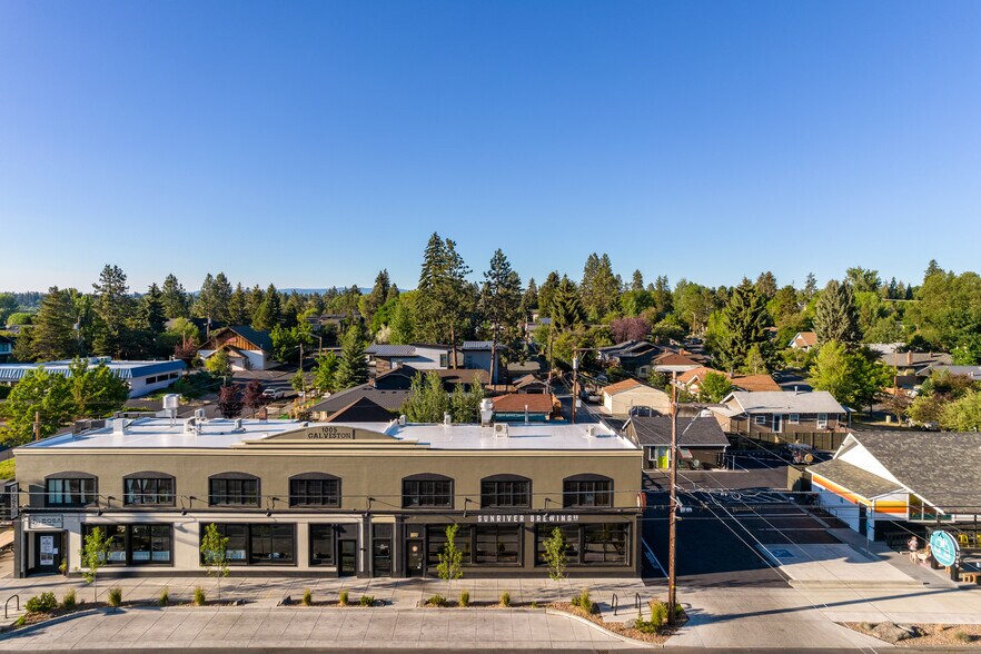 More Photos Of 1005 NW Galveston Ave, Bend Storefront Retail Office For Lease